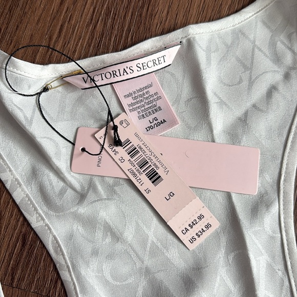 NEW Victoria Secret Sleep Set - Picture 5 of 6